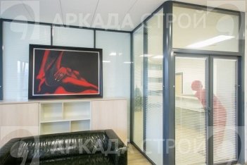 Звукоизоляция (до 34-40 Db), надежность, универсальность использования